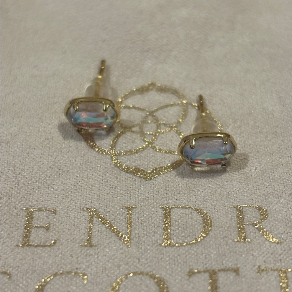 ✨SOLD✨ Kendra Scott Emilie Earrings Kendra Scott Earrings Dichroic Glass - Picture 3 of 8